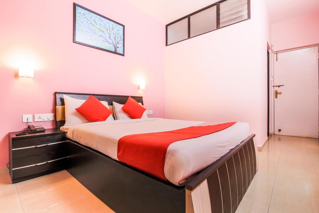 Oyo 24761 All Seasons Guest House Мадгаон Екстериор снимка