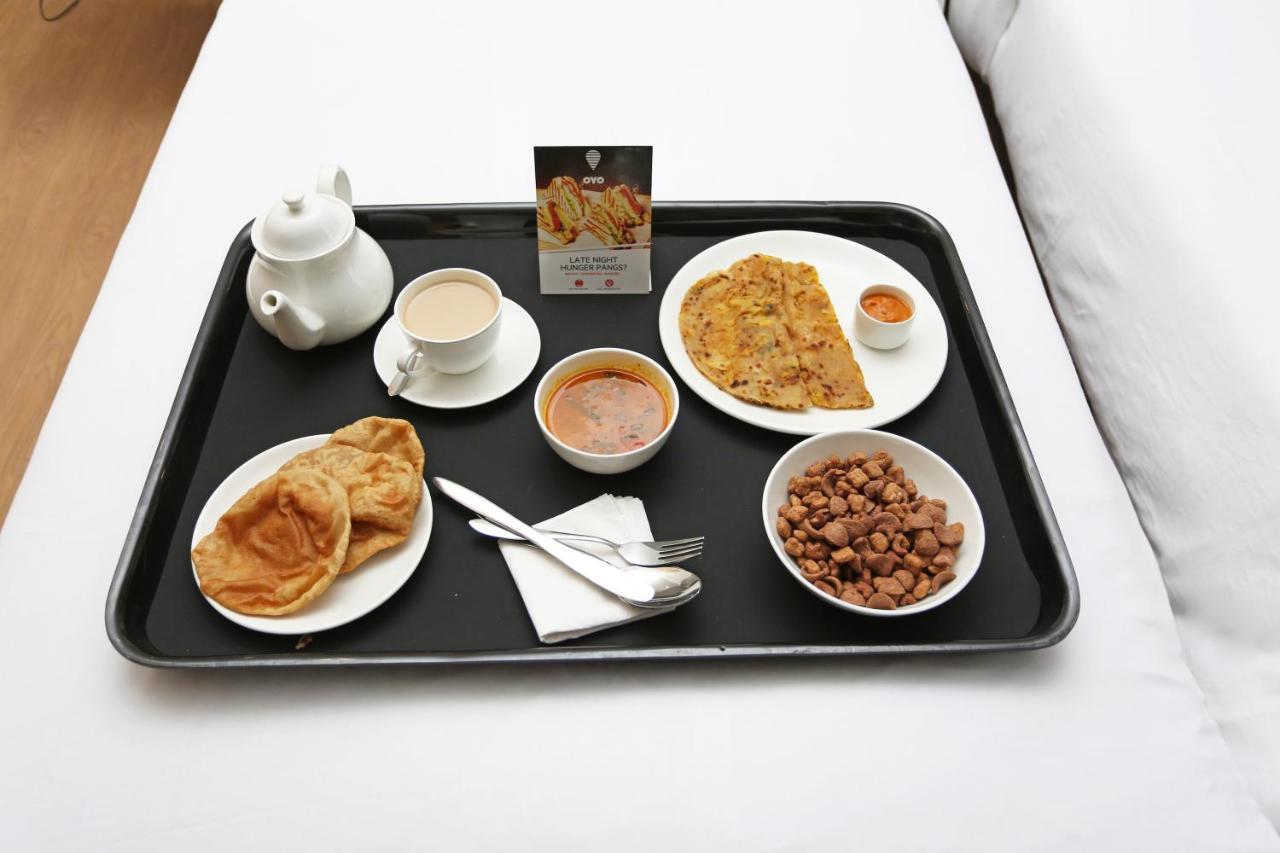 Oyo 24761 All Seasons Guest House Мадгаон Екстериор снимка